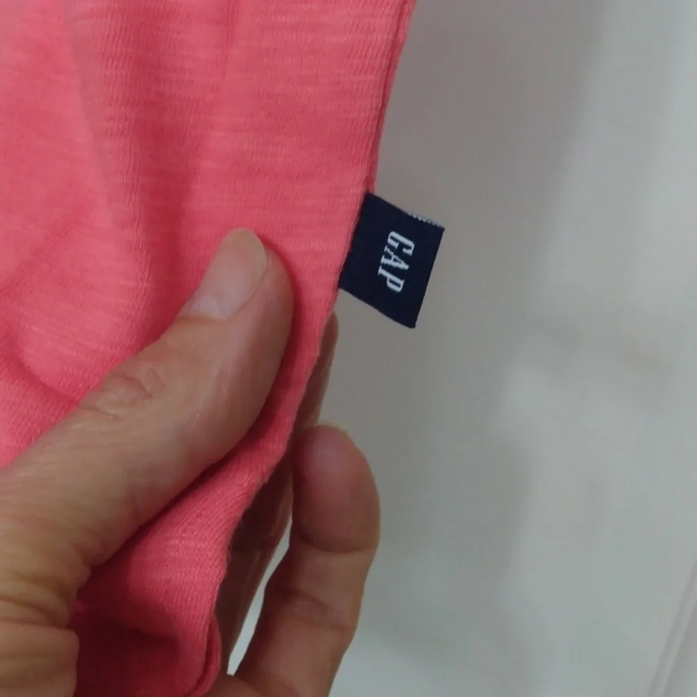 GAP NWT 100% COTTON PINK SIZE SMALL TEE SHIRT $29.95
